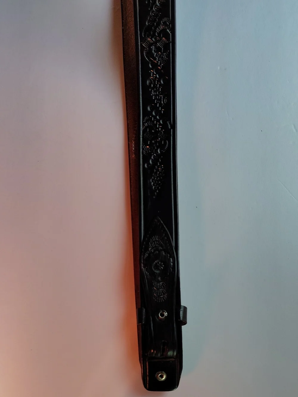 Women's Size L Unique Tooled Embossed Black Leather Belt No Buckle Unbranded WM